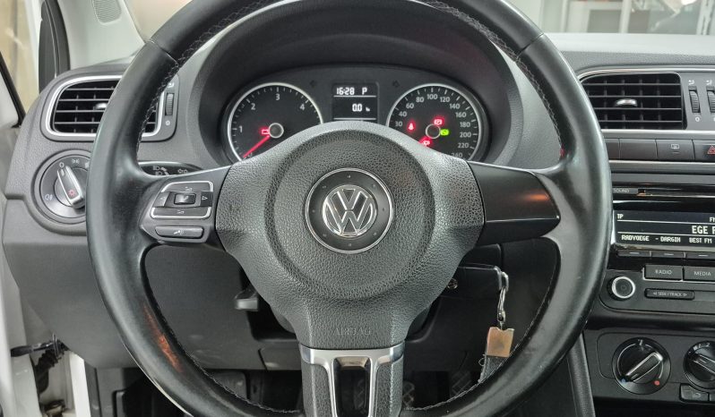 YETKİLİ BAYİDEN’ ŞİMDİ AL 3 AY SONRA ÖDE VOLKSWAGEN POLO (2014) dolu