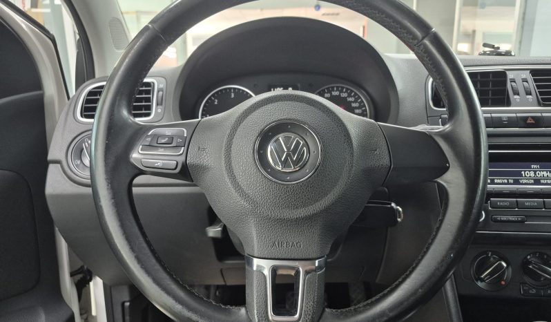 YETKİLİ BAYİDEN’ ŞİMDİ AL 3 AY SONRA ÖDE VOLKSWAGEN POLO (2013) dolu