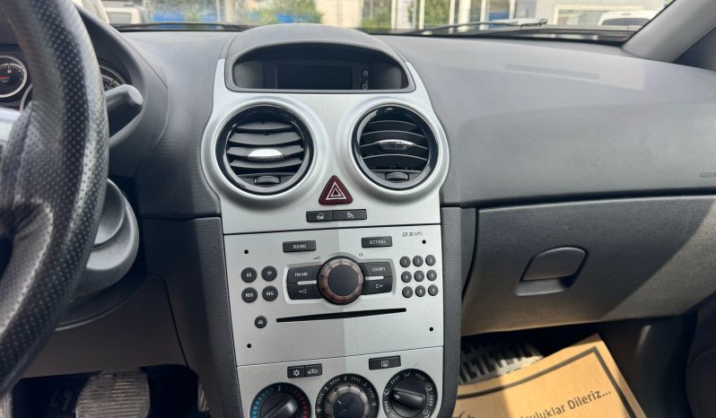 YETKİLİ BAYİDEN ‘ OPEL CORSA (2010) dolu