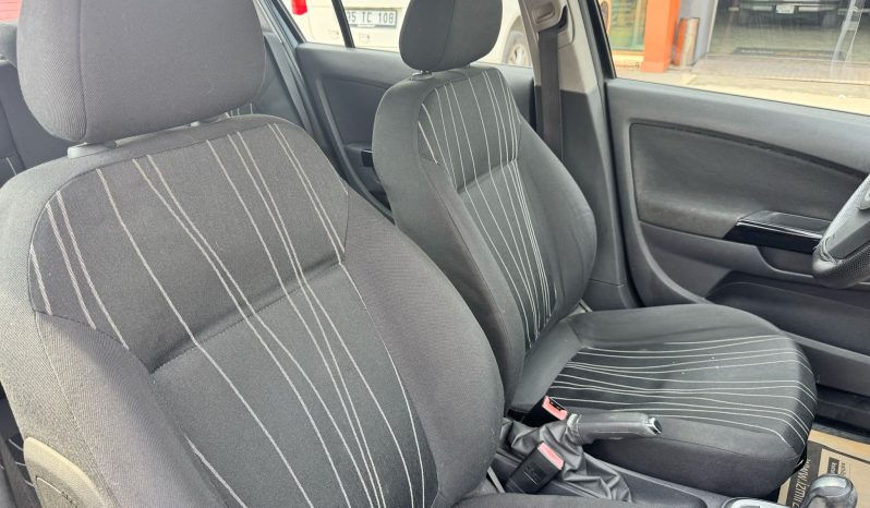 YETKİLİ BAYİDEN ‘ OPEL CORSA (2010) dolu