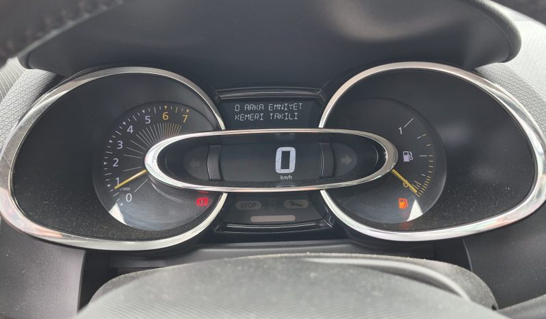 YETKİLİ BAYİDEN’ ŞİMDİ AL 3 AY SONRA ÖDE RENAULT CLİO (2013) dolu