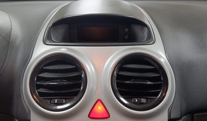 YETKİLİ BAYİDEN’ OPEL CORSA 1.4 SPORT (2007) dolu
