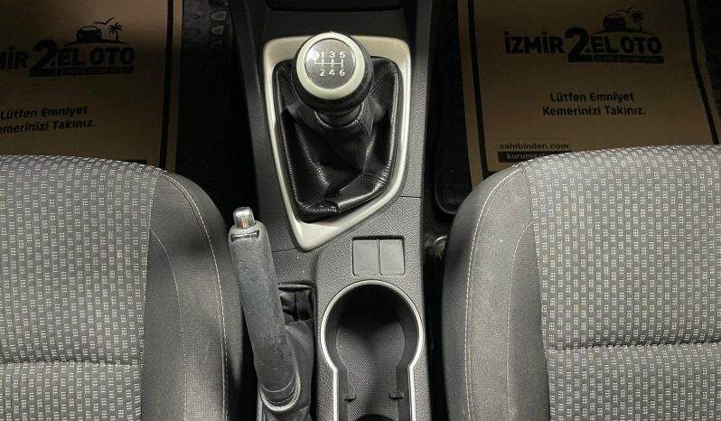 YETKİLİ BAYİDEN’ ŞİMDİ AL 3 AY SONRA ÖDE TOYOTA COROLLA (2015) dolu