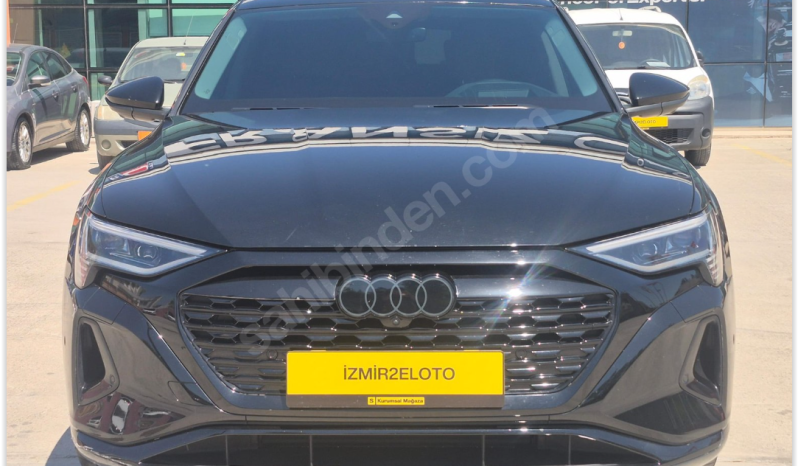 YETKİLİ BAYİDEN’ AUDİ Q8 E-TRON (2023) dolu