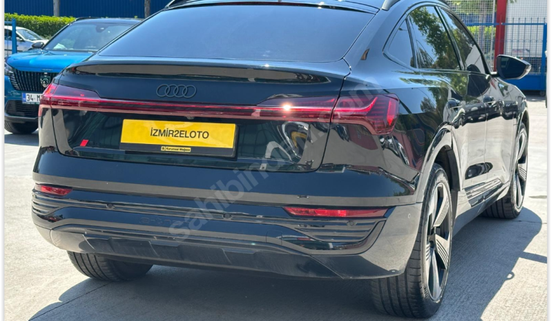 YETKİLİ BAYİDEN’ AUDİ Q8 E-TRON (2023) dolu