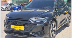YETKİLİ BAYİDEN’ AUDİ Q8 E-TRON (2023)