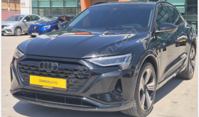 YETKİLİ BAYİDEN’ AUDİ Q8 E-TRON (2023)