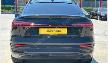 YETKİLİ BAYİDEN’ AUDİ Q8 E-TRON (2023) dolu