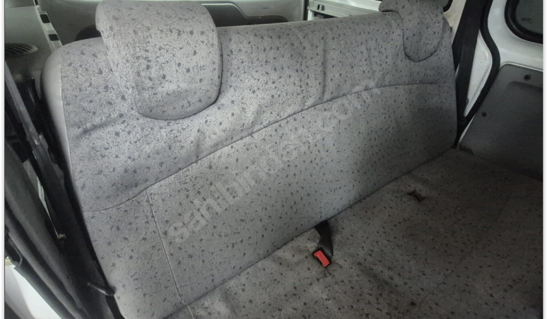 YETKİLİ BAYİDEN’ RENAULT KANGOO (2005) dolu