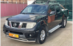 YETKİLİ BAYİDEN’ NİSSAN NAVARA 4×2 SE A/T (2007)