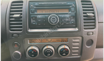 YETKİLİ BAYİDEN’ NİSSAN NAVARA 4×2 SE A/T (2007) dolu