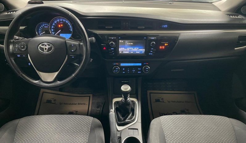 YETKİLİ BAYİDEN’ ŞİMDİ AL 3 AY SONRA ÖDE TOYOTA COROLLA (2015) dolu